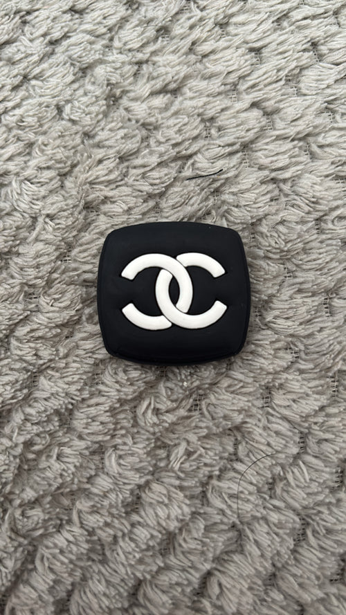 Pins CC Noir & Blanc