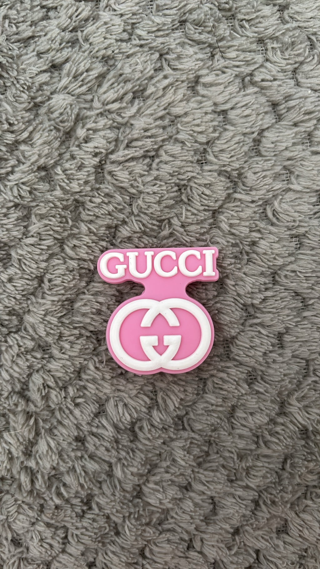 Pins GG Rose & Blanc