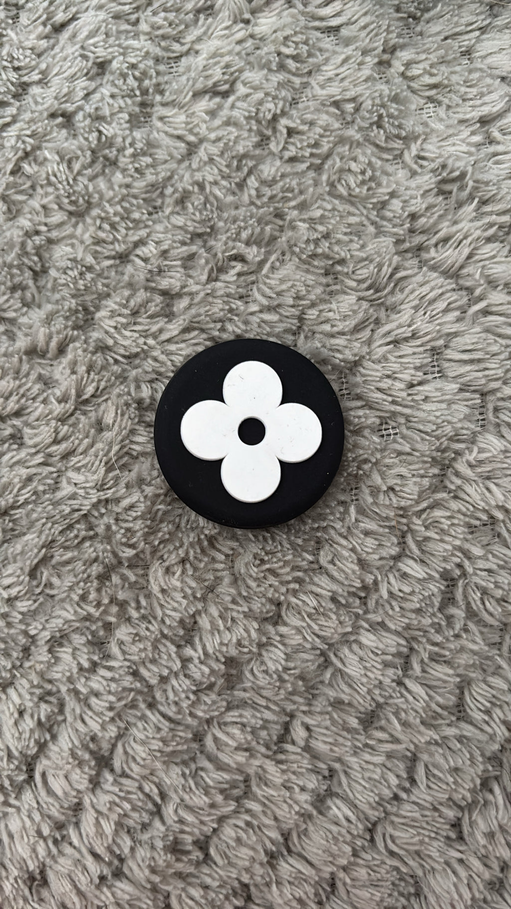 Pins Rond Noir & Blanc